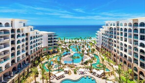 Outdoor pool, an infinity pool