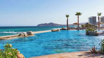 Outdoor pool, an infinity pool