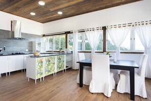 Dining - Home2Book Elegant Retreat: Pool & Nature Oasis (Los Realejos)