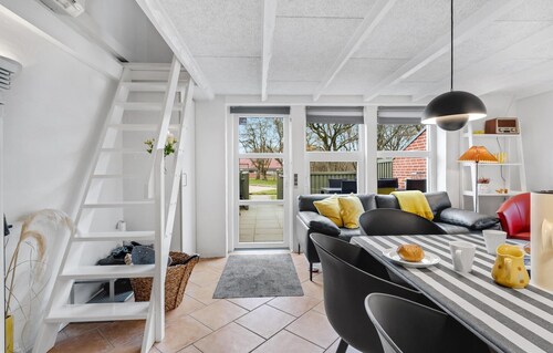 Beautiful home in Hemmet with WiFi