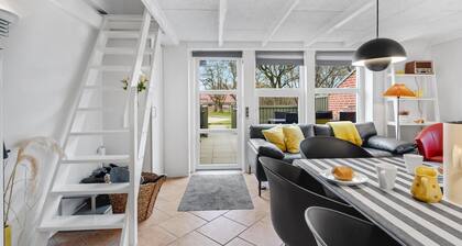Beautiful home in Hemmet with WiFi