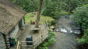 Terrace/patio - Great Creekside Hideaway Rustic Cabin - Secluded, Creekside Family Cabin (Topton)