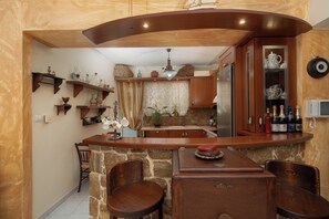 Traditional Apartment | Private kitchen