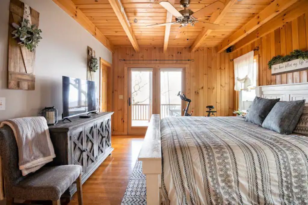 4 間睡房、熨斗/熨衫板、Wi-Fi、床單