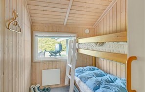 3 bedrooms, travel crib, free WiFi