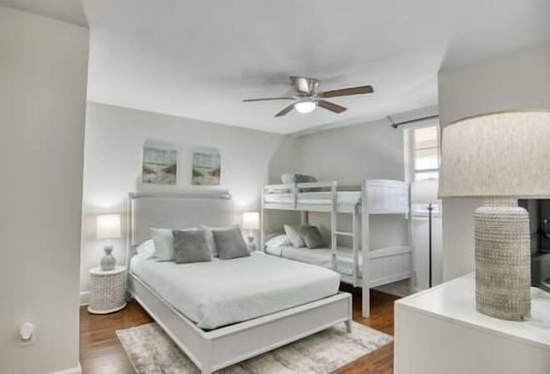 3 bedrooms, iron/ironing board, WiFi