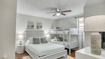 3 bedrooms, iron/ironing board, WiFi
