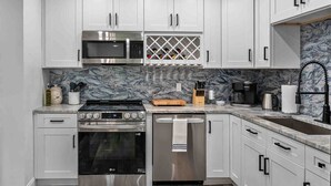 Coffee/tea maker, fridge, microwave, oven - Luxury Oasis w/ Pool, Turf Yard, & Privacy Fence (St. Petersburg)
