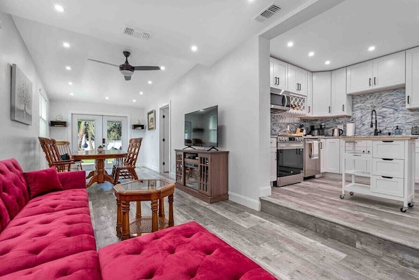 Smart TV, fireplace, offices