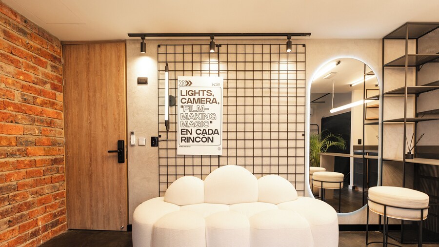 Indie Universe Creative Hotel