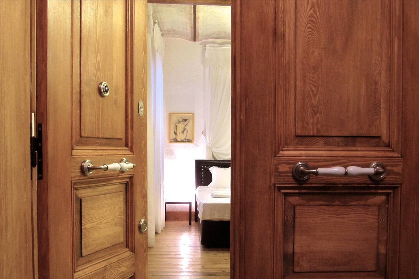 7 chambres, fer et planche à repasser, lit parapluie, Wi-Fi gratuit