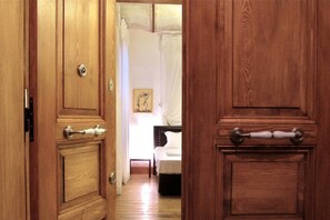 7 Schlafzimmer, Bügeleisen/Bügelbrett, Reisekinderbett, kostenloses WLAN