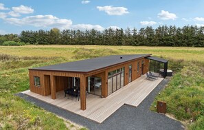 Exterior - 4 bedroom awesome home in Bindslev (Bindslev)