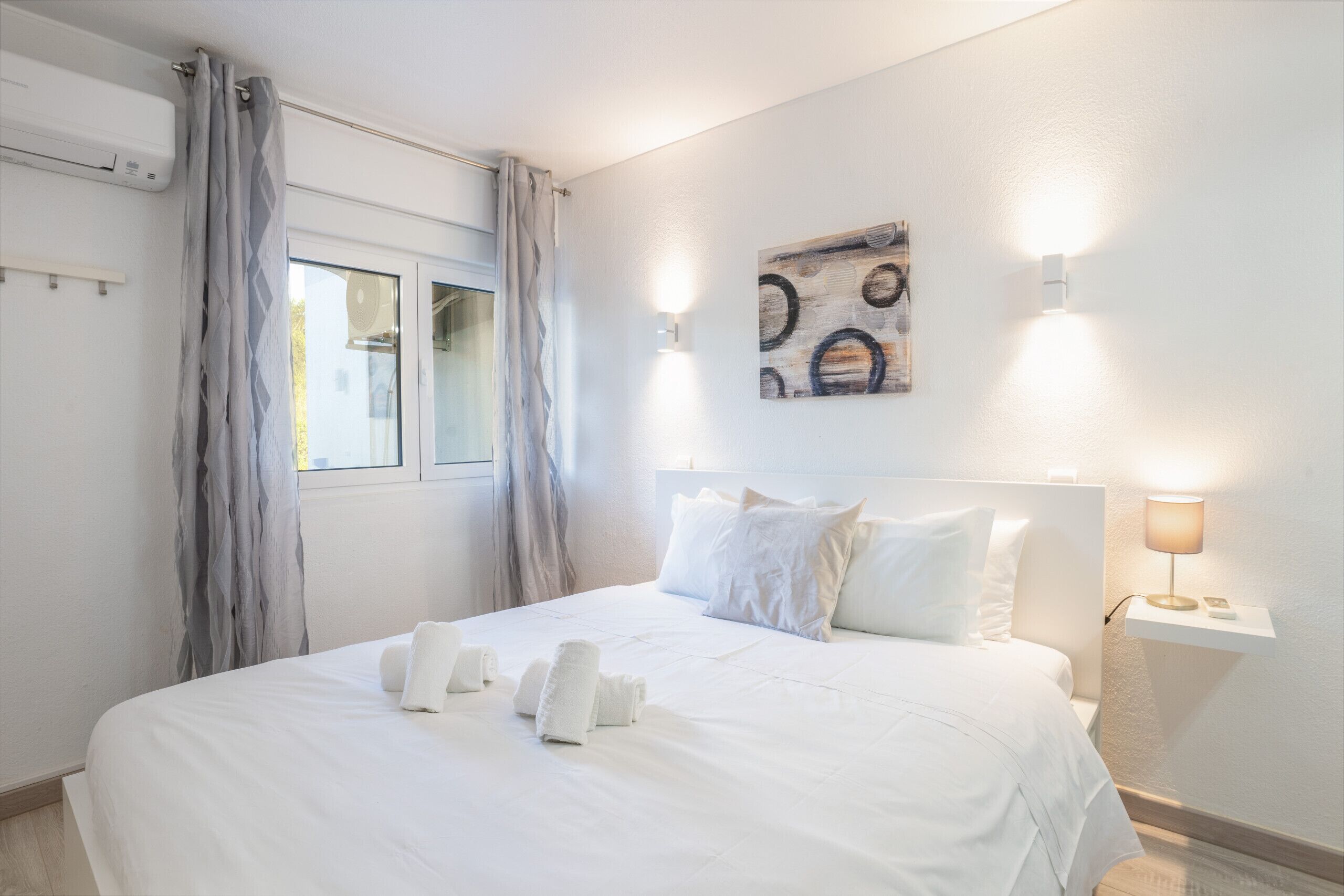 3 bedrooms, iron/ironing board, free WiFi