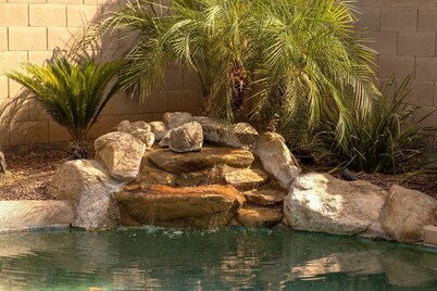 Main Floor King Room plus 4 Bedroom Upstairs w/ Game Room & Heated Pool