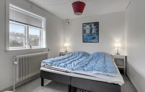 2 bedrooms, free WiFi