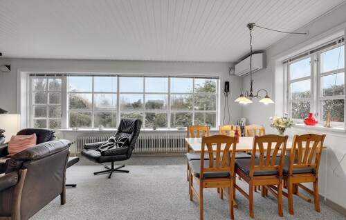 Belle maison à Aakirkeby avec WiFi