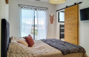 3 chambres, Wi-Fi gratuit, draps fournis