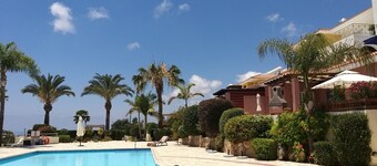 Penthouse Mountain View Apartment in Tala , Paphos