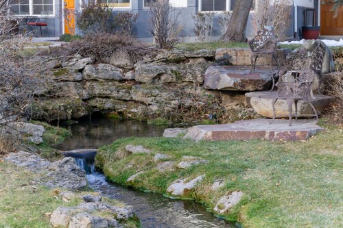 Family Vacation~heated In/out Pool, Tubing & Ice Skating 719 3 Bedroom Townhouse by RedAwning