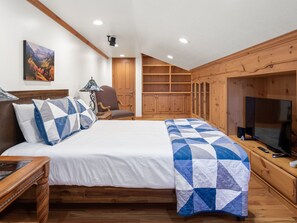 4 bedrooms, free WiFi - Family Getaway~pool, Hot Spring, Scuba & Ice Castles 727 4 Bedroom Home by RedAwning (Midway)