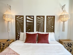 Deluxe Apartment, 3 Bedrooms, Connecting Rooms, City View | 3 bedrooms, premium bedding, down duvets, individually decorated