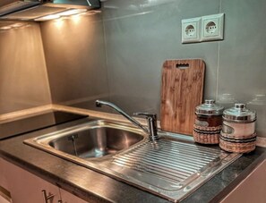 アパートメント | 専用キッチン | 冷蔵庫、コンロ、電気ポット