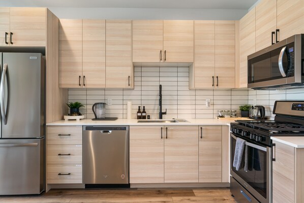 Fridge, microwave, oven, dishwasher