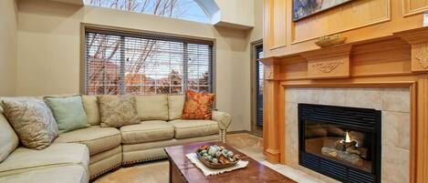 Apartment, 2 Schlafzimmer | Wohnbereich