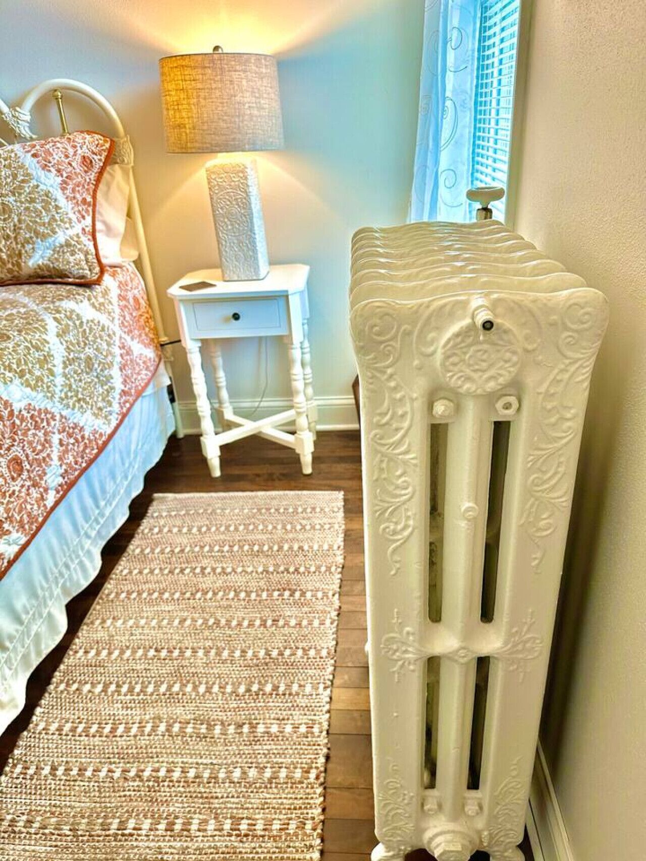 4 Schlafzimmer, Schreibtisch, Bügeleisen/Bügelbrett, WLAN