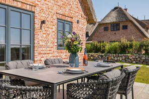 Unclassified image, 5 of 81, button - Haus Süderjen - Charakter. Luxus. Reet. - Hsj/03 (Sylt)