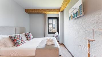 1 bedroom, internet, bed sheets