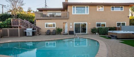 Piscine extérieure, piscine chauffée