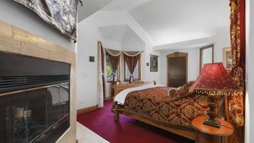 4 多间卧室、办公桌、熨斗/熨衣板、免费 WiFi