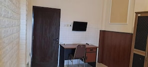 Chambre Standard | Bureau, draps fournis