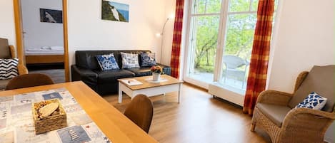 Fernseher, Stereoanlage