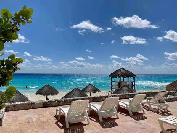 Three Bedroom Beach | Terassi/patio