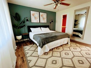 3 bedrooms, desk, iron/ironing board, WiFi