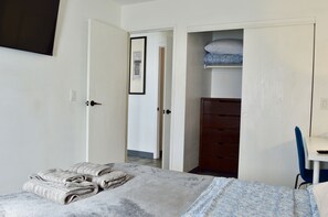 1 室のベッドルーム、WiFi、ベッドシーツ