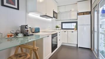 Frigorifero, microonde, forno, lavastoviglie