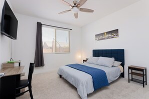1 bedroom, iron/ironing board, free WiFi, bed sheets - in-law suite with private entrance in a newly built house (Phoenix)