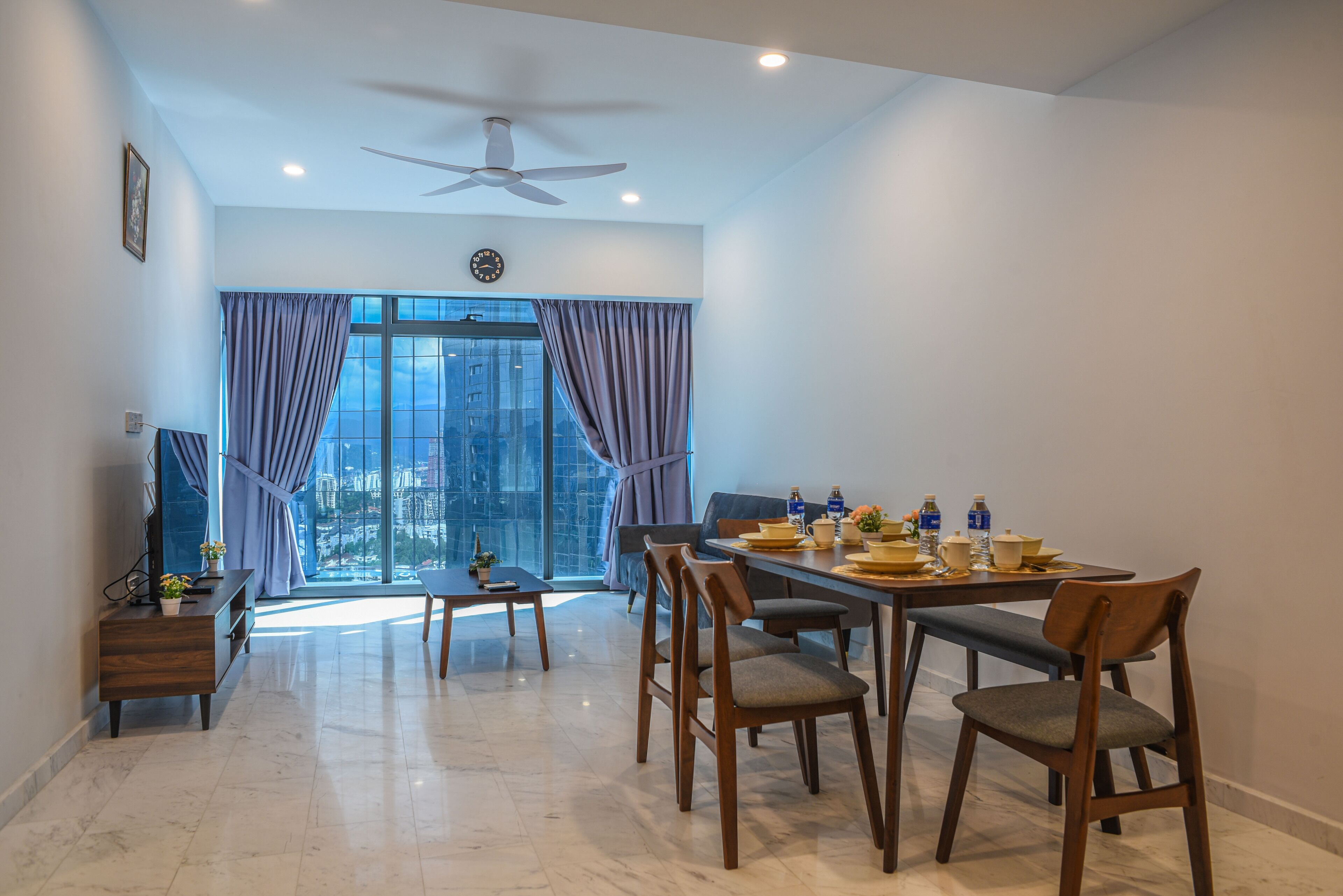 Luxury Apartment | Living area | 50-inch LED TV with cable channels, TV