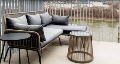 Stunning River View Condo - Walk to Downtown - Rooftop Patio