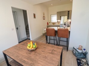 Cottage | Dining - 9 Station Cottages (Belford)