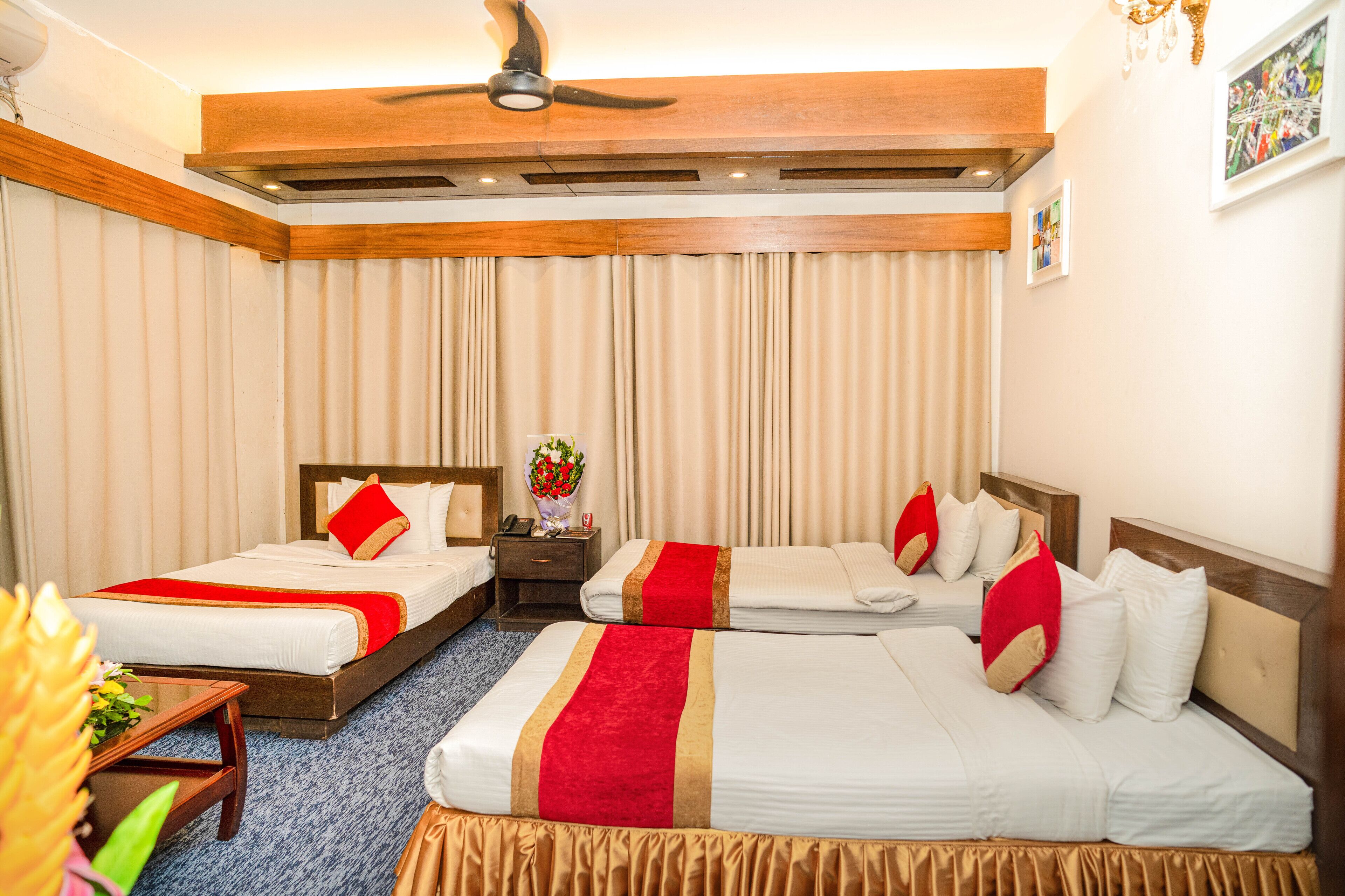 superior triple room, 3 single beds | 1 bedroom, premium bedding, down duvets, memory-foam beds