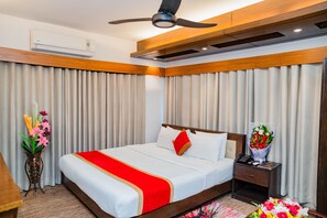 Executive Room | Premium bedding, down comforters, memory foam beds, minibar - Hotel Air Inn (Dhaka)