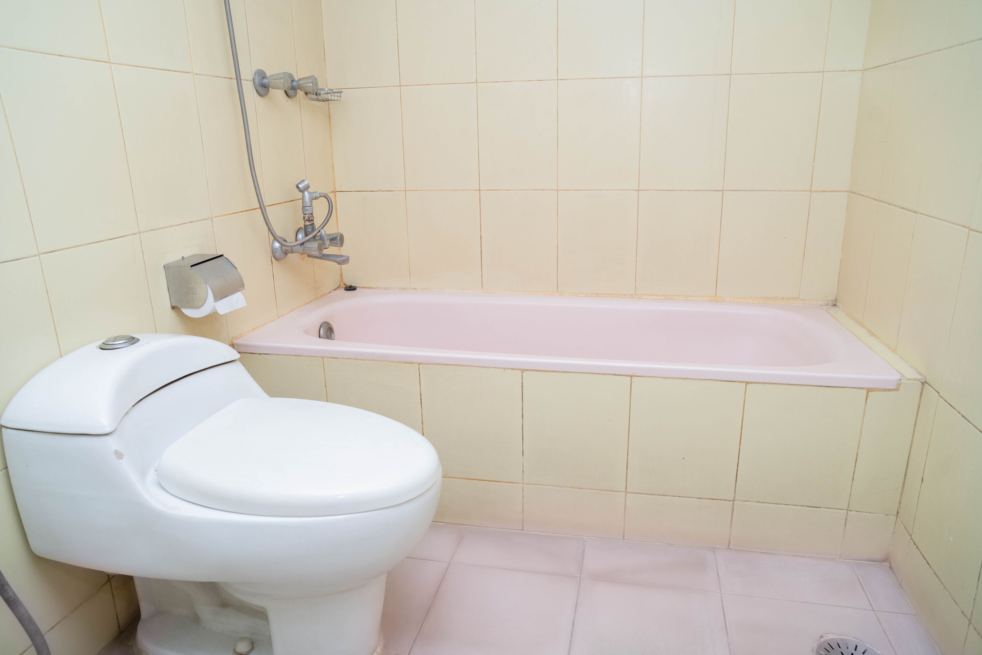 executive room | bathroom | rainfall showerhead, designer toiletries, towels, soap