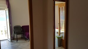 Căn hộ (Three Bedroom Apartment with Terrace ) | Nội thất