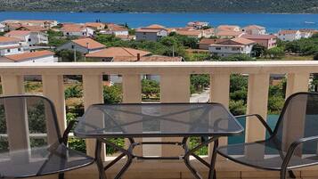 Apartment (Three Bedroom Apartment with Terrace ) | Balcony