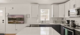 Modern Cottage Steps to Old Mill